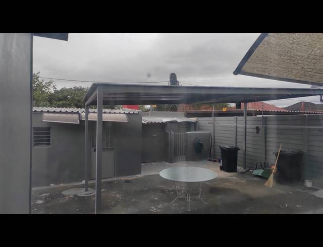 600M² BUILDING FOR SALE IN SPRINGS CENTRAL